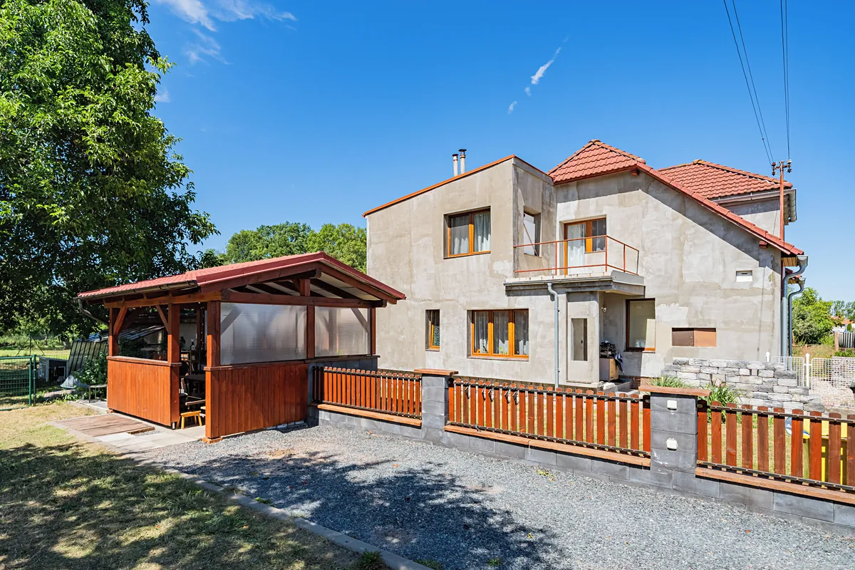 Prodej rodinného domu 130 m², pozemek 1444 m²
